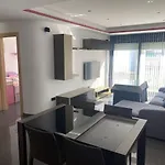Exclusivo En Zona Monumental Con Aparcamiento Incluido Апартаменти